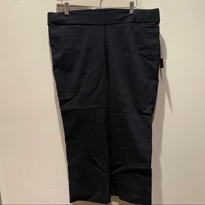 NWT Briggs Black Elastic Waist Cropped Pants